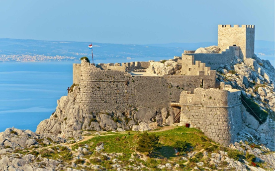 Omiška Dinara i rijeka Cetina