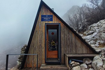 Ždrilski kuk (J. Velebit)