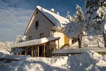 21. susret planinara Balkana u Tršću:    Risnjak, Rudnik, Sokolanske stijene, izvor Kupe