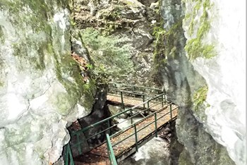 Skradski vrh - Zeleni vir - Vražji prolaz